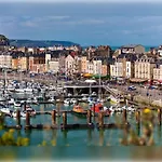 Дом отдыха Maison De Charme A Dieppe, Confort Et Loisirs *
