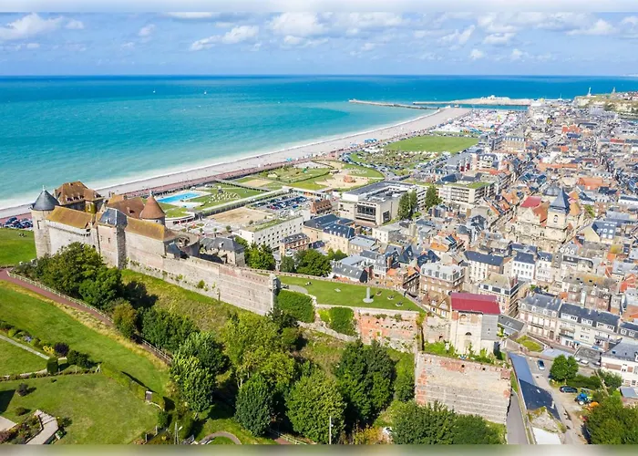 Maison De Charme A Dieppe, Confort Et Loisirs