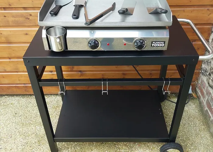 Holiday home Maison De Charme A Dieppe, Confort Et Loisirs